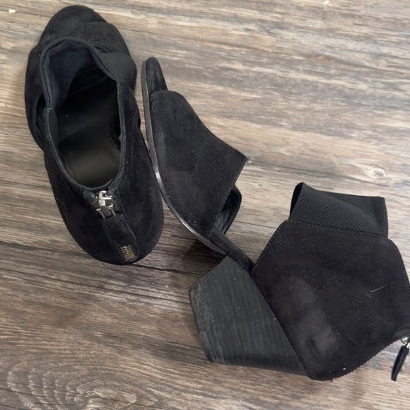 Eileen Fisher Open Toe Sandals - Picture 8 of 13